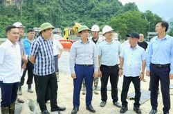 Đẩy nhanh hoàn thiện các hạng mục phục vụ trực tiếp việc học, ăn, ở của học sinh trường nội trú liên cấp
