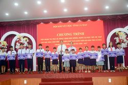 Hơn 700 triệu đồng tiếp sức học sinh, sinh viên khó khăn đầu năm học mới