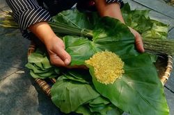 Hà Nội vào thu, đừng chỉ ngắm phố: Có 4 món ngon ăn một lần là nhớ mãi