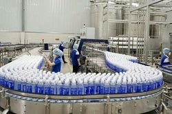 Tăng cường giám sát việc chấp hành quyết định đình chỉ hoạt động các cơ sở sản xuất nước uống đóng chai