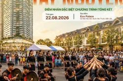 Âm vang cồng chiêng góp sắc màu văn hóa cho đêm tổng kết Lễ hội Ẩm thực Sầu riêng Đắk Lắk