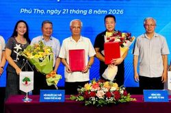 Hà Nội: Lan tỏa chương trình 'Mắt sáng cho người cao tuổi'