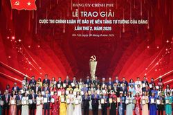 Trao giải Cuộc thi chính luận bảo vệ nền tảng tư tưởng của Đảng lần thứ II