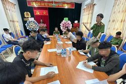 Phía sau những bản cam kết: Kéo những 'đứa trẻ đi lạc' về phía thiện