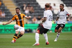 Hull City có thể bóc ra vấn đề lớn nhất của MU