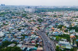 UBND TP.HCM 'chốt' mở rộng Quốc lộ 13 l&ecirc;n 10-14 l&agrave;n, c&oacute; đường tr&ecirc;n cao