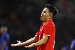 AFC: Tuyển Việt Nam qu&aacute; si&ecirc;u việt trước Th&aacute;i Lan