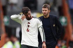 Thua thuyết phục Hull City, Man United bộc lộ nhiều lỗ hổng