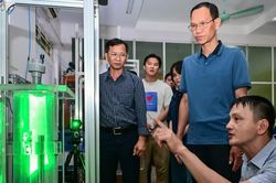 Xây dựng đội ngũ cho chương trình điện hạt nhân