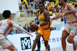 Nha Trang Dolphins thắng Danang Dragons, tạo đà trước playoffs