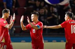Việt Nam thắng Th&aacute;i Lan 2-0, rộng cửa bảo vệ ng&ocirc;i v&ocirc; địch
