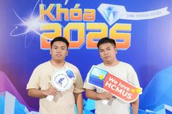 Cặp song sinh mê Toán cùng vào chung giảng đường đại học