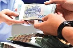 [SPOTLIGHT] Thủ tướng y&ecirc;u cầu NHNN giảm l&atilde;i suất, xử l&yacute; nghi&ecirc;m đơn vị ch&acirc;y &igrave;