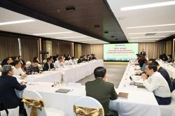 [SPOTLIGHT] Bộ Nội Vụ đề xuất điều chỉnh lương công chức năm 2027
