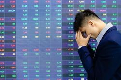 [SPOTLIGHT] Sốc: PNJ v&agrave; 5 đại gia chứng kho&aacute;n, ng&acirc;n h&agrave;ng rời nh&oacute;m tỉ USD s&agrave;n HOSE