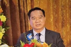 Bệnh viện H&ugrave;ng Vương đ&oacute;n nhận danh hiệu Anh h&ugrave;ng lao động