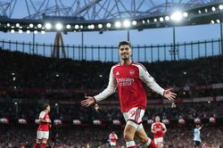 Arsenal thắng lớn trận mở màn: Tuyên ngôn của nhà vua