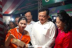Hơn 300 gian hàng hội tụ tại hội chợ sản phẩm công nghiệp nông thôn miền Trung - Tây Nguyên
