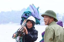 Hơn 1.700 du kh&aacute;ch kẹt tr&ecirc;n đảo C&aacute;t B&agrave;