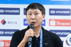 HLV Kim Sang-sik: Việt Nam vẫn còn 90 phút tại Mỹ Đình