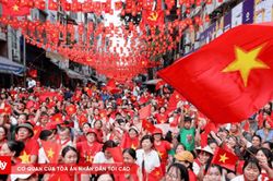 Quốc khánh 2/9: Hà Nội mưa, miền Trung nắng nóng