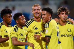 Ronaldo lập kỷ lục ngày tái xuất, Al Nassr thắng trận đậm đà