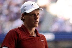 Jannik Sinner rút khỏi US Open 2026 vì chấn thương