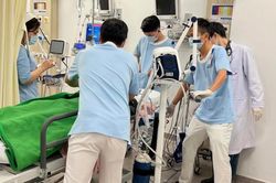 Bệnh nhi tử vong do hóc quả nhãn: Bác sĩ cảnh báo thời điểm quyết định sự sống còn