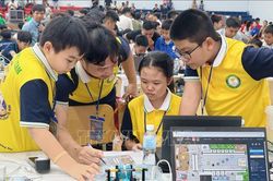 Gần 500 thí sinh tranh tài tại Chung kết toàn quốc ROBOTACON WRO 2026