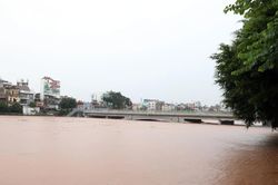 Lạng Sơn: Khẩn trương di dời dân, tài sản khi lũ sông Kỳ Cùng dâng cao