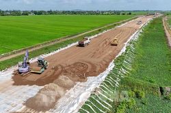 Cần Thơ kiểm tra tiến độ Dự &aacute;n cao tốc Ch&acirc;u Đốc - Cần Thơ - S&oacute;c Trăng