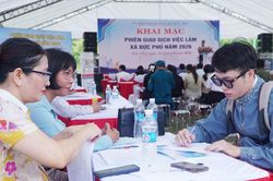 Đưa cơ hội việc l&agrave;m về cơ sở