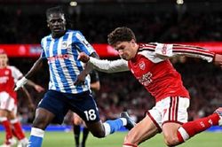 Christos Tzolis rực sáng bên cánh trái, Arsenal đại thắng Coventry City 3-0 ở trận mở màn