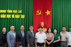 Gia Lai: Trao đổi về vấn đề hợp tác đào tạo tiếng Hoa và du học tại Đài Loan