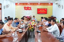 Hoài Nhơn Bắc làm việc với 23 chủ phương tiện tàu, đò không có giấy tờ hoạt động