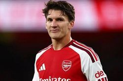 Arsenal phô diễn sức mạnh ngày mở màn Ngoại hạng Anh khi hạ đẹp Coventry với tỷ số 3-0