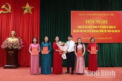 Xã Quang Thiện công bố các quyết định về tổ chức, nhân sự sau sắp xếp các cơ sở giáo dục công lập