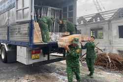 Đồn Biên phòng Cửa khẩu Săm Pun góp sức xây trường biên giới