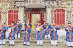 Để di sản không chỉ là ký ức