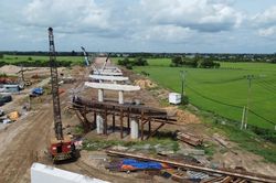 Bộ X&acirc;y dựng thống nhất chủ trương nghi&ecirc;n cứu mở rộng cao tốc Mỹ An - Cao L&atilde;nh