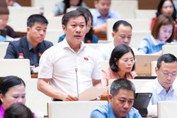 ĐBQH: Ưu tiên ngân sách để cán bộ, công chức sống được bằng tiền lương
