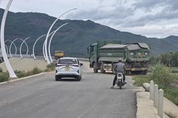 Đà Nẵng: Chấn chỉnh vận chuyển cát, bảo vệ công trình và kiểm soát chi phí môi trường