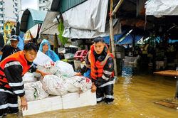 C&ocirc;ng an Lạng Sơn chủ động ứng ph&oacute; mưa lũ, kịp thời hỗ trợ Nh&acirc;n d&acirc;n
