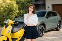 Có nên mua ô tô khi đi làm vẫn có thể đi xe máy?