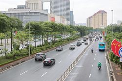 Sau mưa lớn, loạt 'rốn ngập' H&agrave; Nội kh&ocirc;ng c&ograve;n cảnh nước d&acirc;ng cao