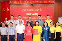 Phường Nghĩa Đô bàn giao chức năng, nhiệm vụ tham mưu về công tác dân vận