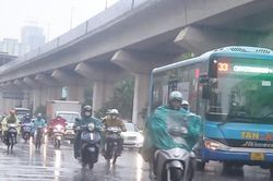 Hà Nội mưa lớn, lệnh báo động lũ sông Tích
