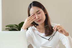 Khô mắt có nguy hiểm không?