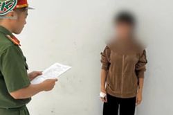 'Nữ quái' vào bệnh viện làm loạn, chửi bới rồi hành hung nhân viên y tế gây phẫn nộ