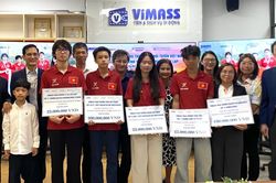 Trao thưởng đội tuyển đoạt giải Vòng Chung kết toàn cầu Olympic Kinh tế 2026